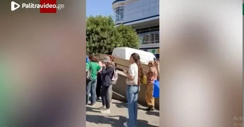 "აი, ასეთი ამბავია ამ წუთას გლდანში, გაუსაძლია, დაგვეხმარეთ" - კადრები სოციალურ ქსელში ვრცელდება